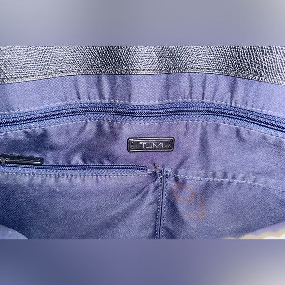 Tumi SINCLAIR Leather Laptop Bag - Picture 13 of 15